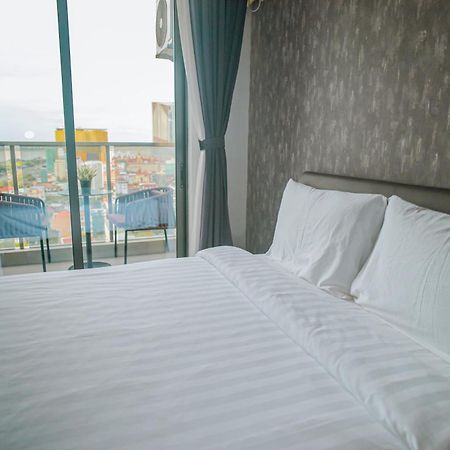 Hotel Serviced Apartments Top One Infinity Pool With View Of 360 Degree Phnom Penh Dış mekan fotoğraf
