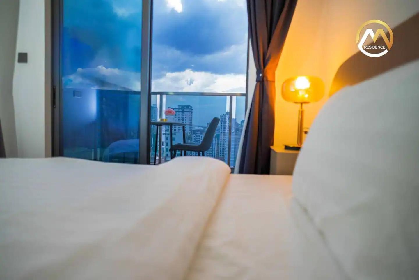Hotel Serviced Apartments Top One Infinity Pool With View Of 360 Degree Phnom Penh Dış mekan fotoğraf