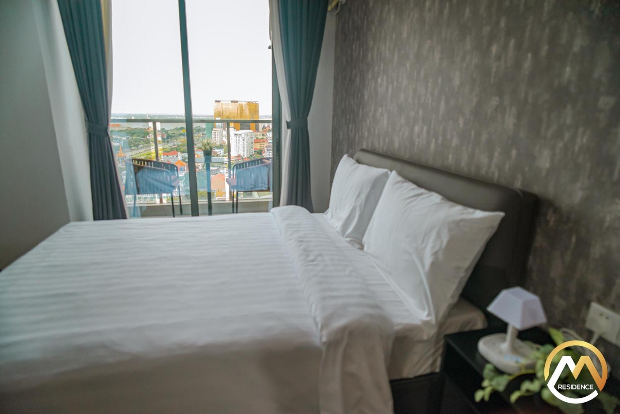 Hotel Serviced Apartments Top One Infinity Pool With View Of 360 Degree Phnom Penh Dış mekan fotoğraf